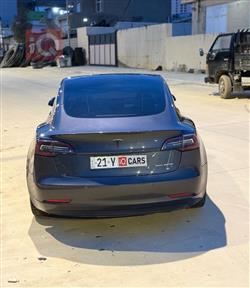 تسلا موديل 3